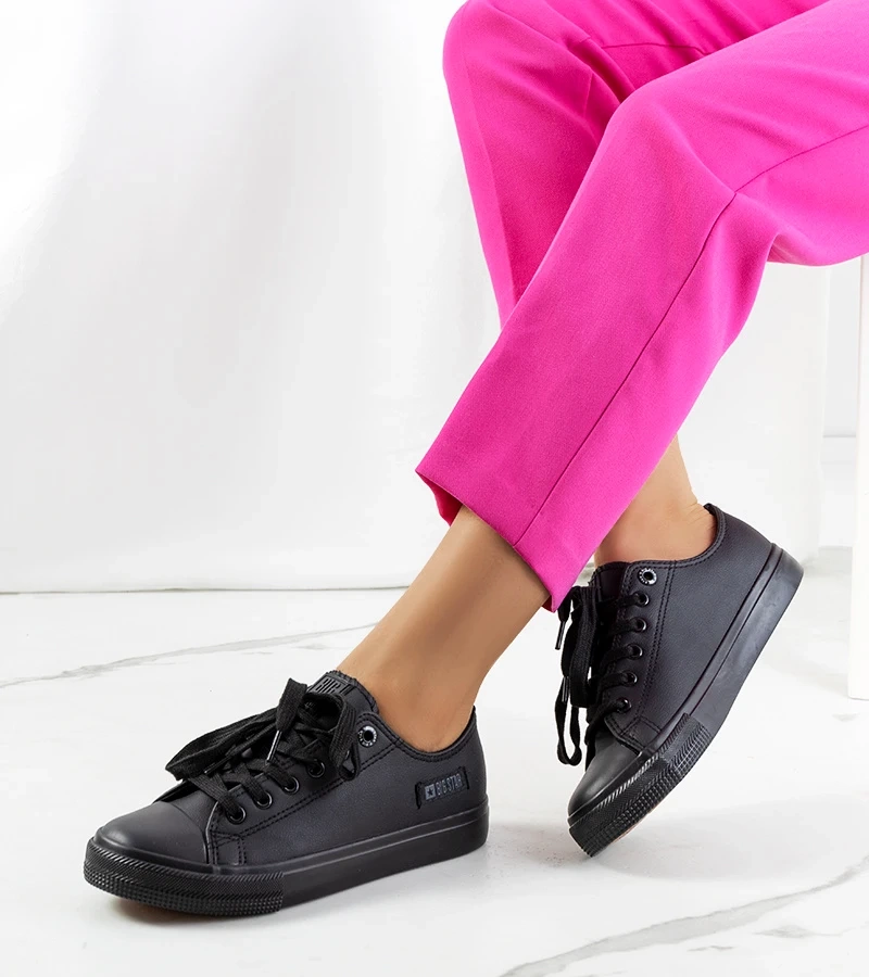 Schwarze Big Star Sneakers KK274011