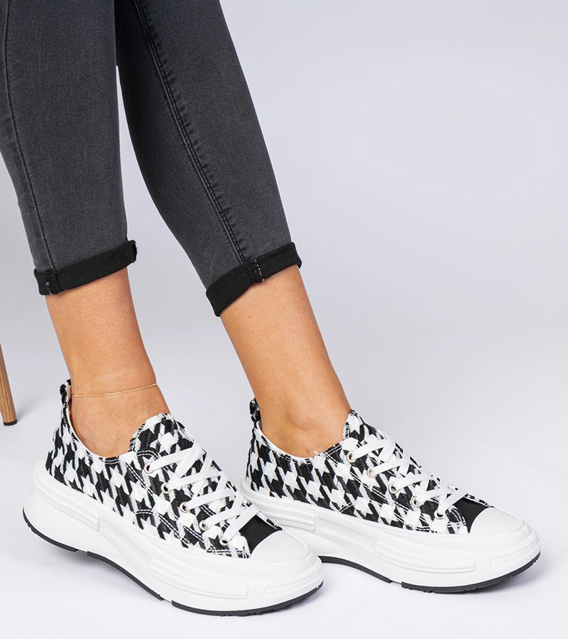 Schwarz-weiße Damenstoffturnschuhe Katerin
