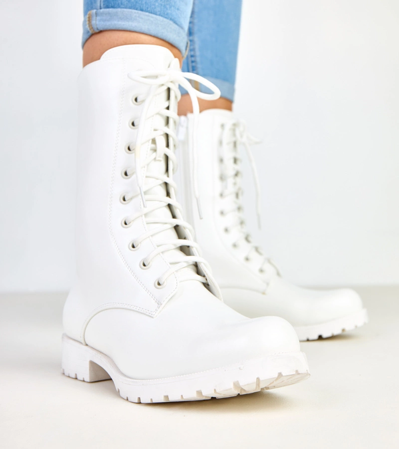 Weiße Stiefeletten mit niedrigem Absatz und Schnürung Jacklyn