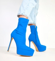 Blau