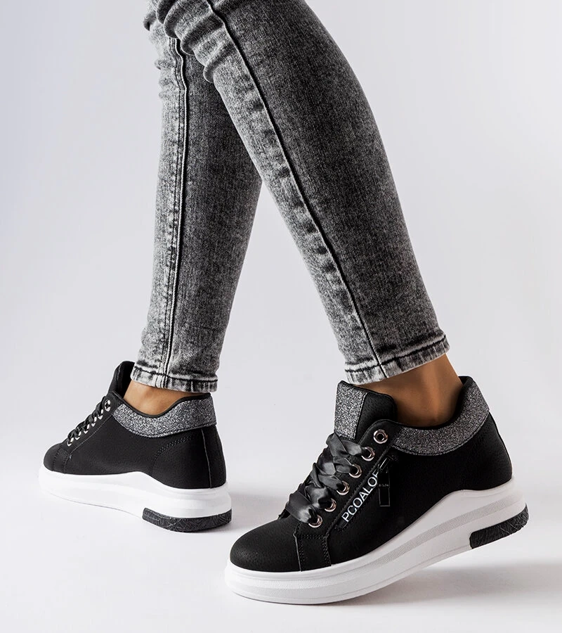 Schwarze Sneaker mit Keilabsatz aus Birmingham