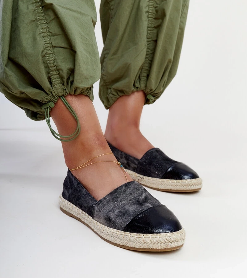 Schwarze glänzende Surana Espadrilles
