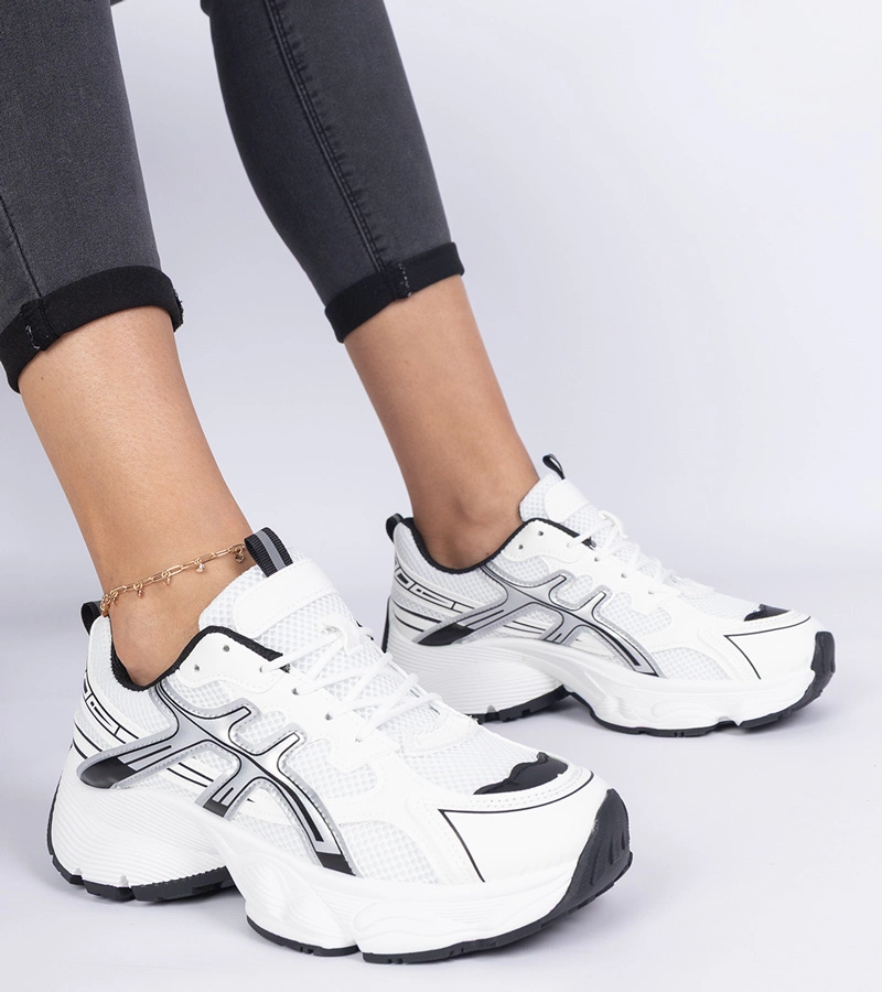 Schwarze Damensneaker mit massiver Sohle Enos