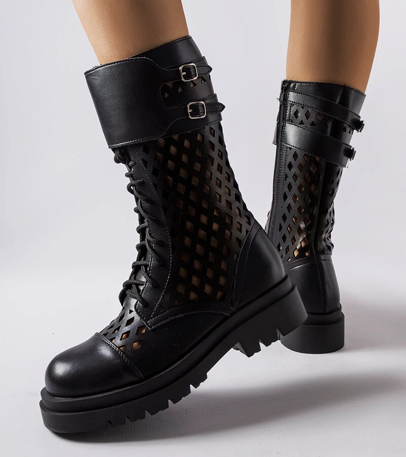 Schwarze durchbrochene Amarante Stiefeletten