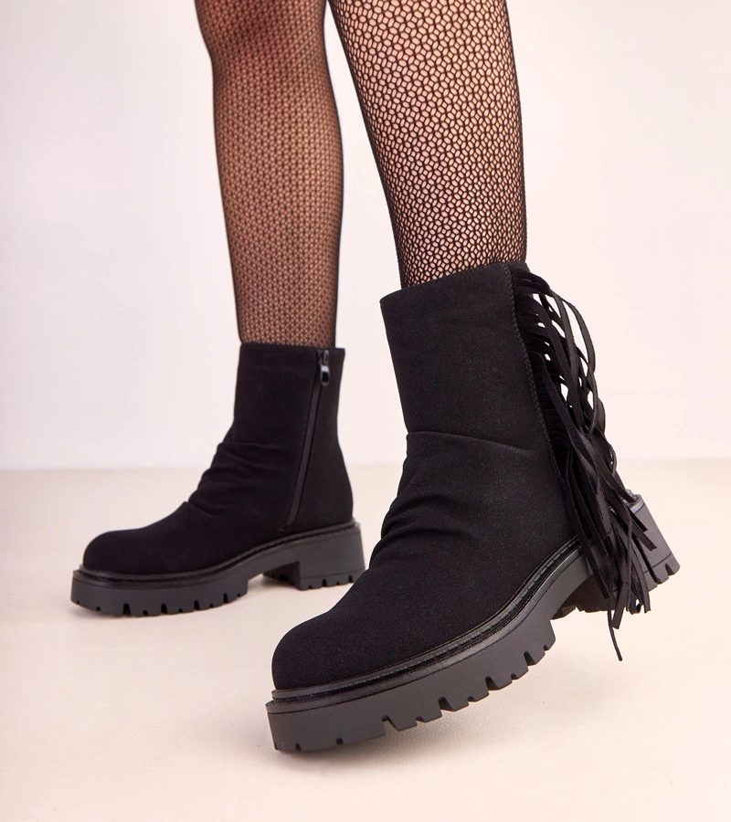 Schwarze Stiefeletten mit Fransen auf dicker Sohle Silia