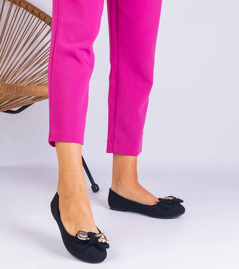 Schwarze klassische Ballerinas mit Schleife Merasol