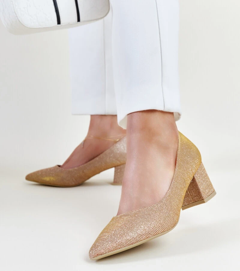 Rosa leuchtende Stilettos von Laity