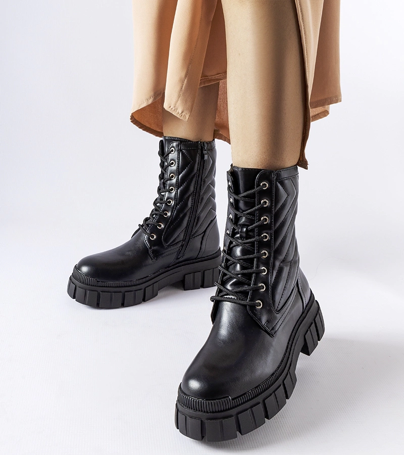 Schwarze Fiacre-Stiefel mit Steppverzierung