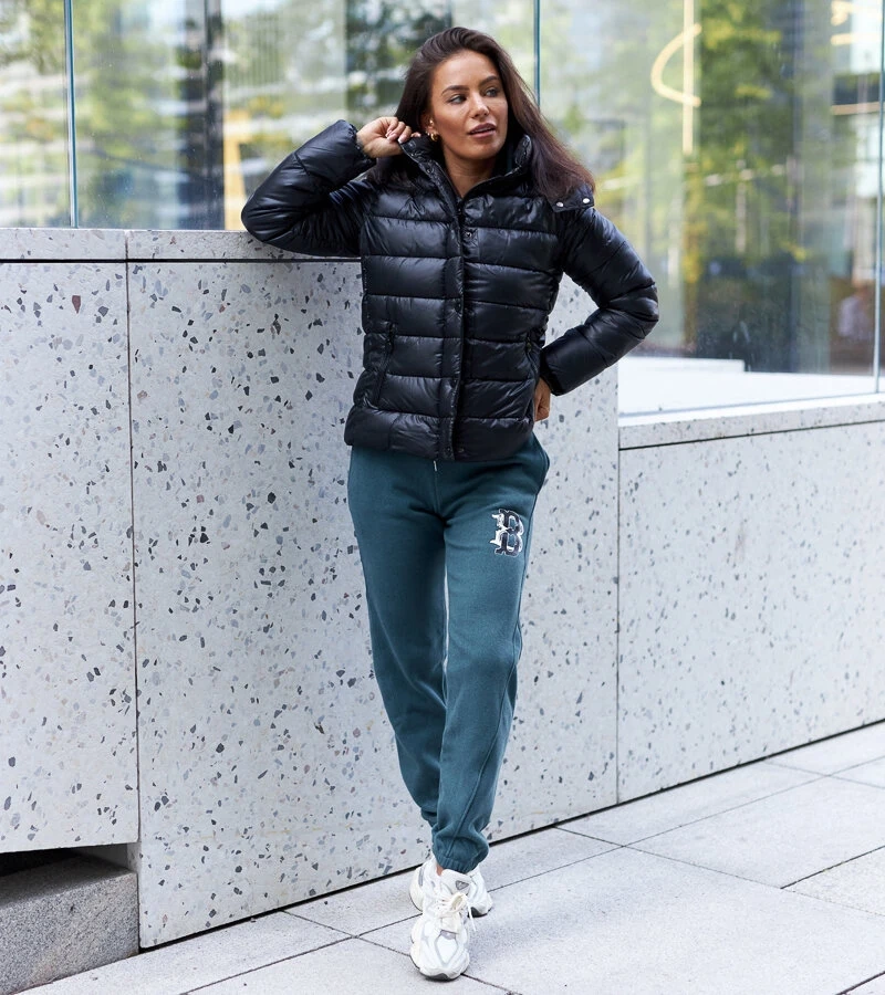 Schwarze glänzende Jacke Berta