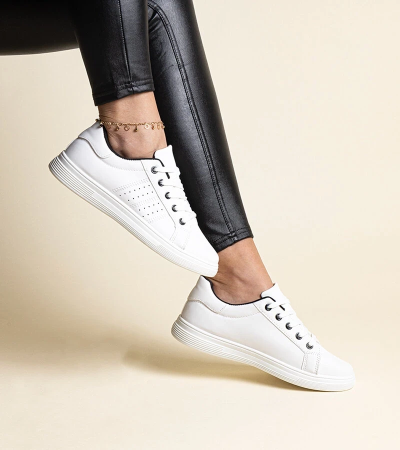 Weiße Eco-Leder-Sneakers Cathleen - mit schwarzem Element