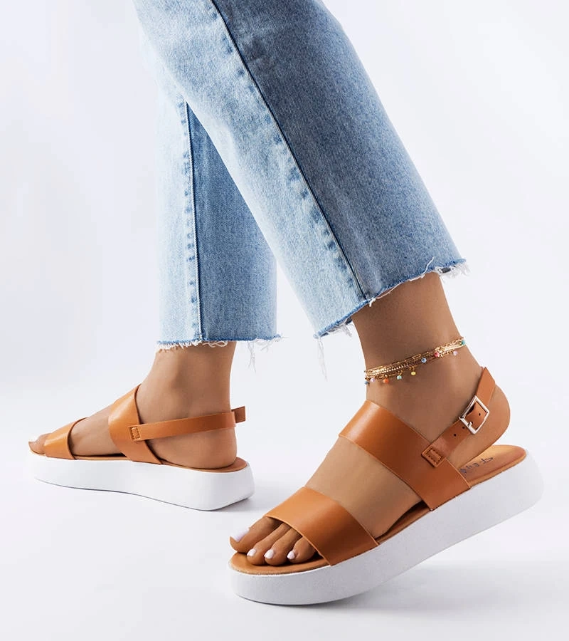 Braune Plateau-Sandalen von Isaac