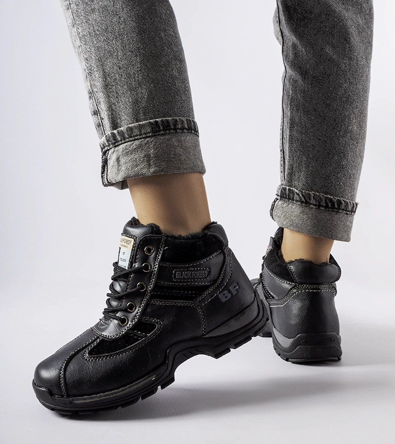 Schwarze Winterstiefel von Falla