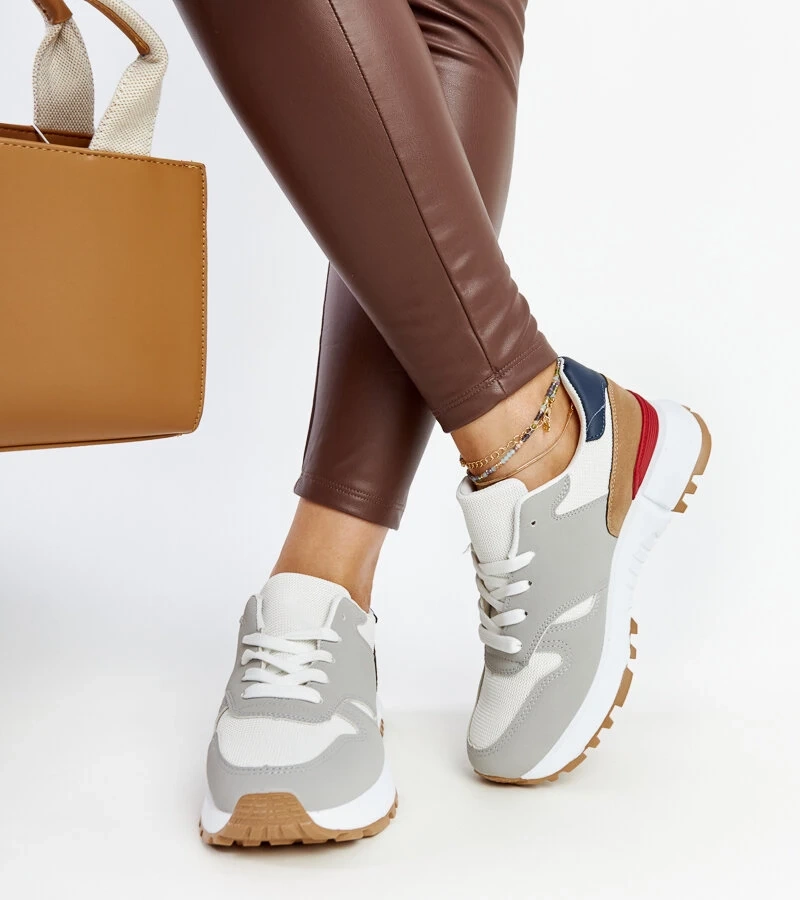 Buntes Plateau-Sneakers von Sultisz