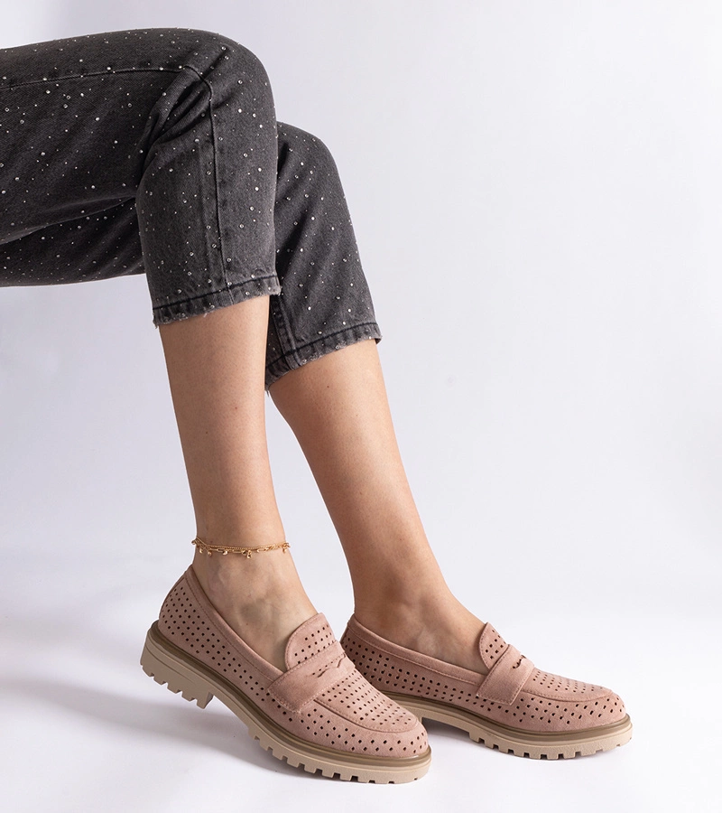 Rosa durchbrochene Mokassins aus Öko-Wildleder Clausen