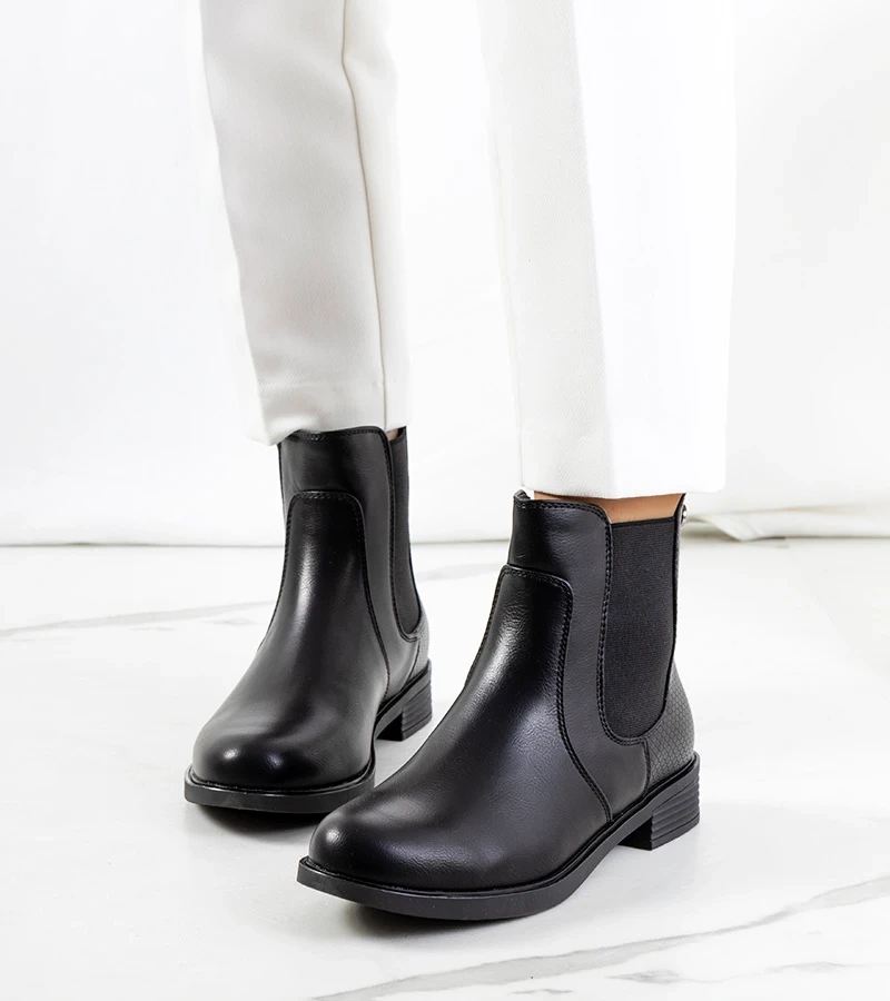 Schwarze Stiefeletten Lynet