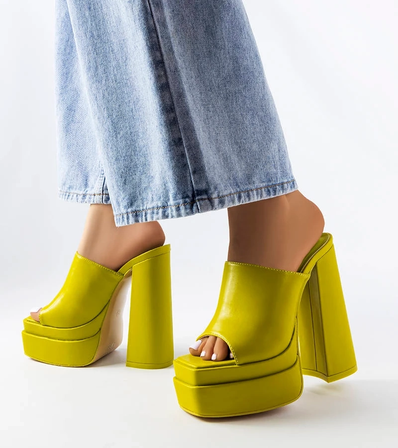 Grüne High Heels von Mercure
