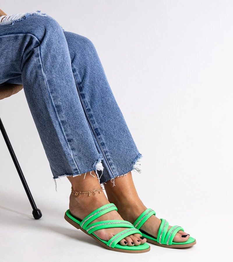 Grüne Flip-Flops mit Zirkonia von Martinela