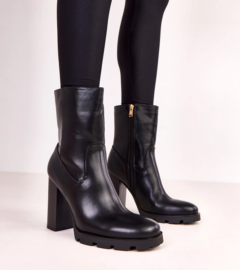 Schwarze Damenstiefeletten mit Blockabsatz Wendora