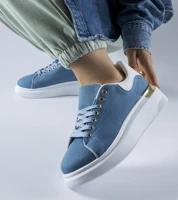 Blau