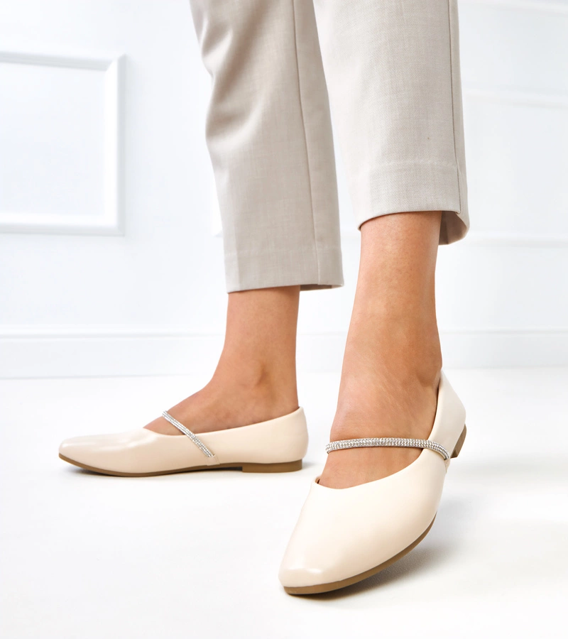 Beige Ballerinas mit Zierband Sikla