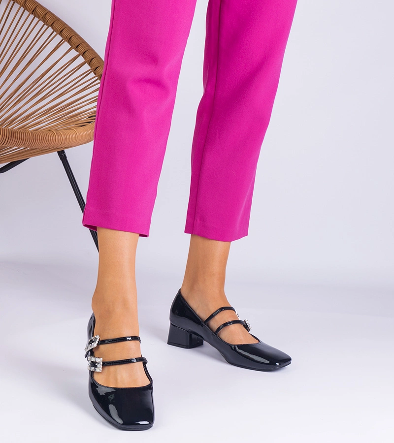 Schwarze Lackpumps mit Schnalle und Strasssteinen Viansol