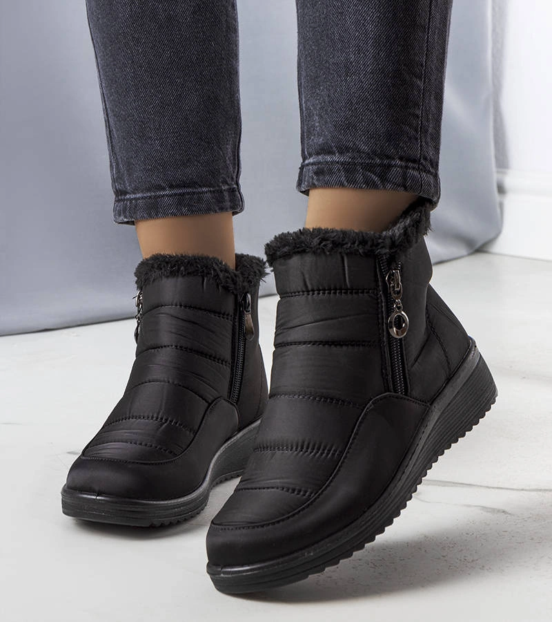 Schwarze gefütterte Schneestiefel mit Blen Pelz