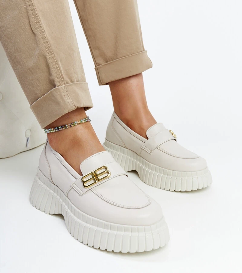 Hellbeige Lederhalbschuhe von Karino