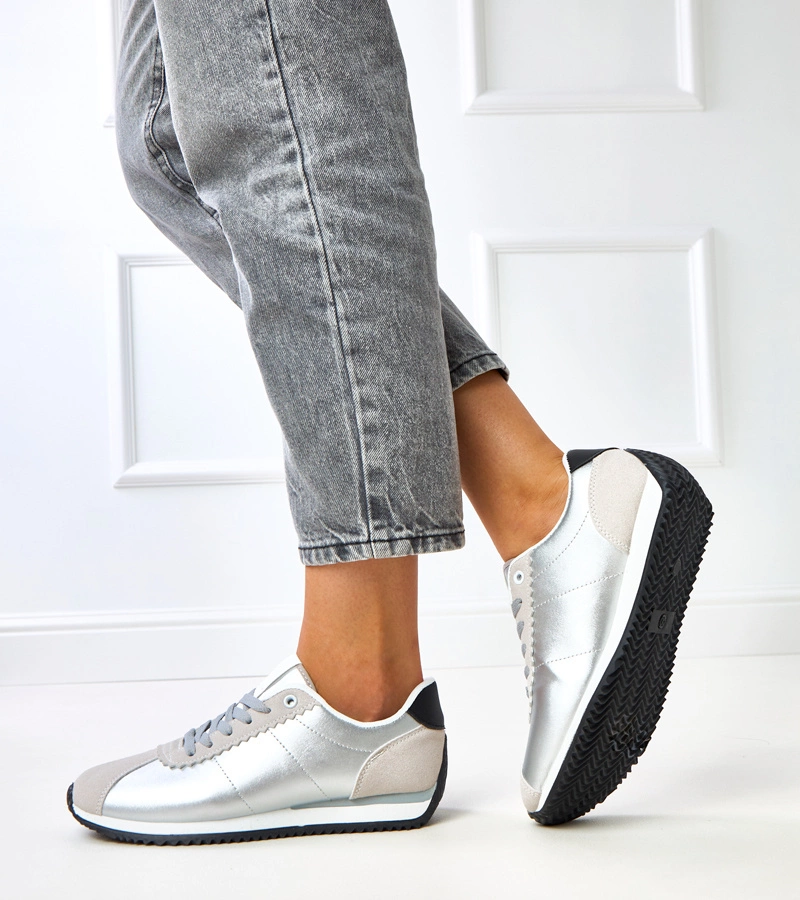 Silberne Sportsneaker mit beigem Einsatz Alva