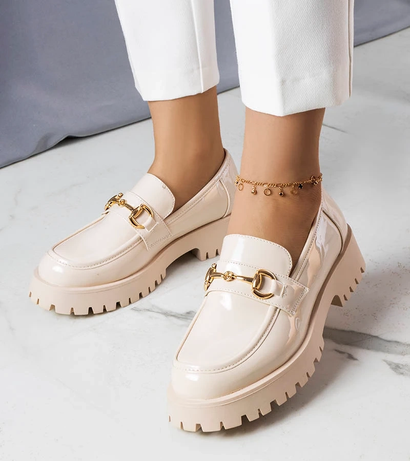 Beige lackierte Simard Halbschuhe