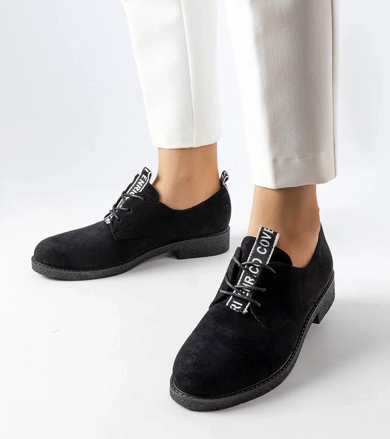 Schwarze Halbschuhe aus Eco-Wildleder Sunderland