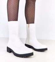 Weiss
