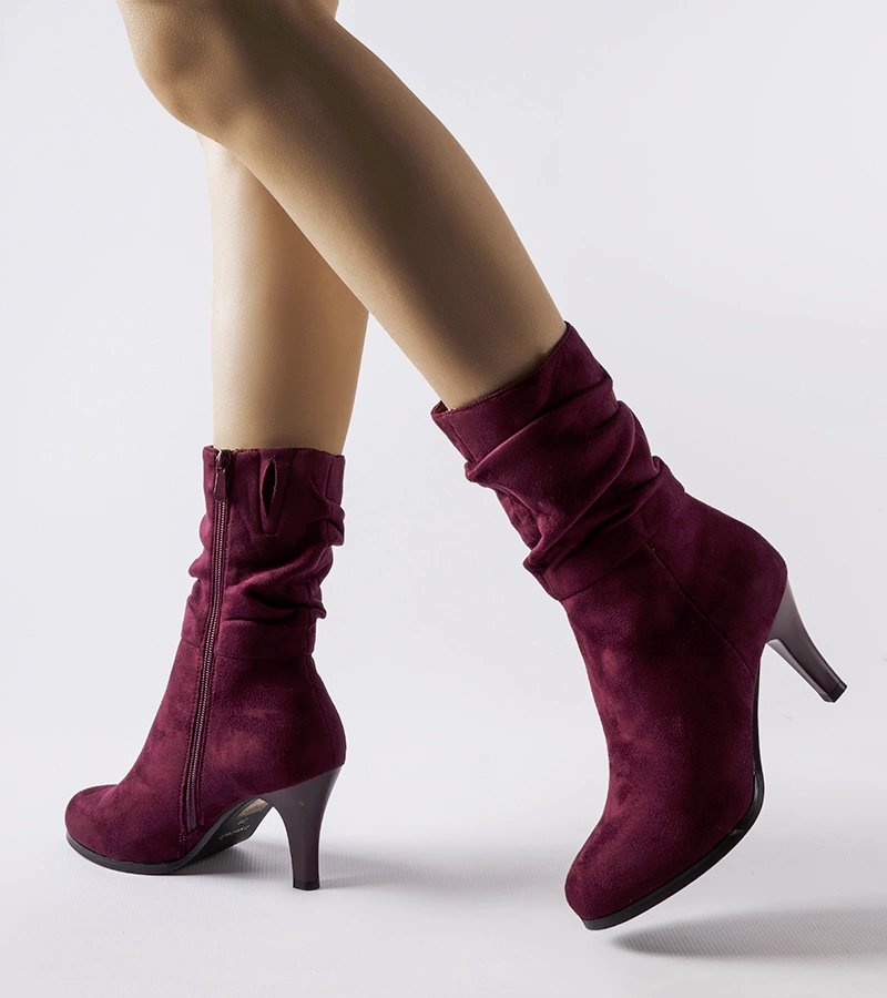Bordeaux gefütterte Ankle Boots aus Eco-Wildleder mit Stiletto-Absatz von Sant