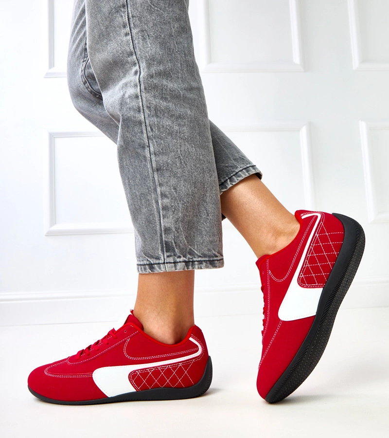 Rote Sneakers mit weißem Akzent Manaar