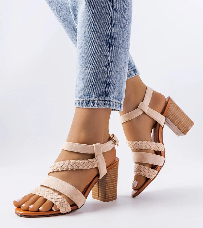 Beige Octave Sandalen mit geflochtenen Riemen