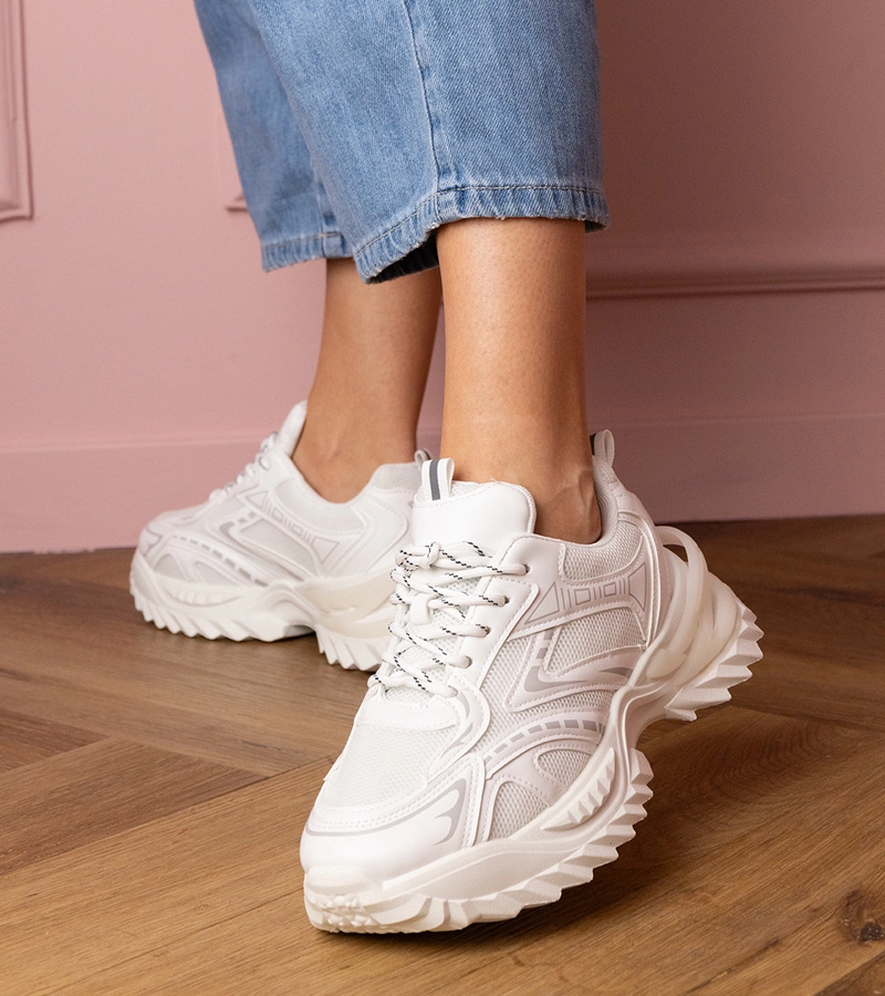 Weiße Sportsneaker mit dicker Sohle Lirana