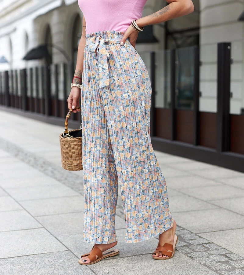 Buntes, weit geschnittenes, plissiertes Damenhose mit Blumenmuster von Saida