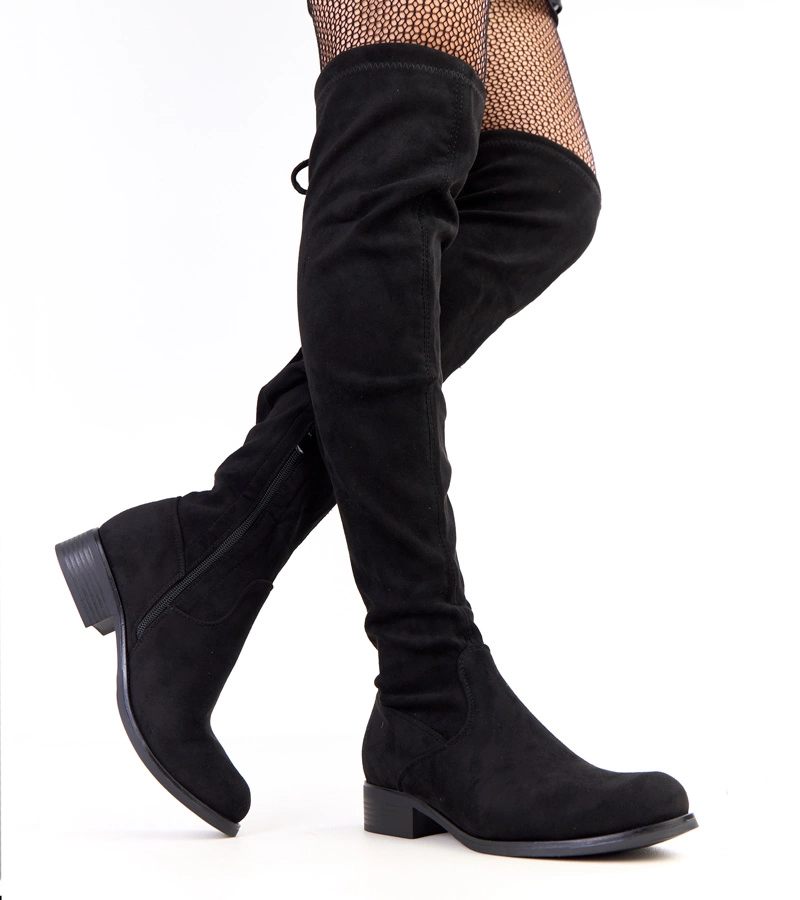 Schwarze lange Stiefel mit flacher Sohle Heloren