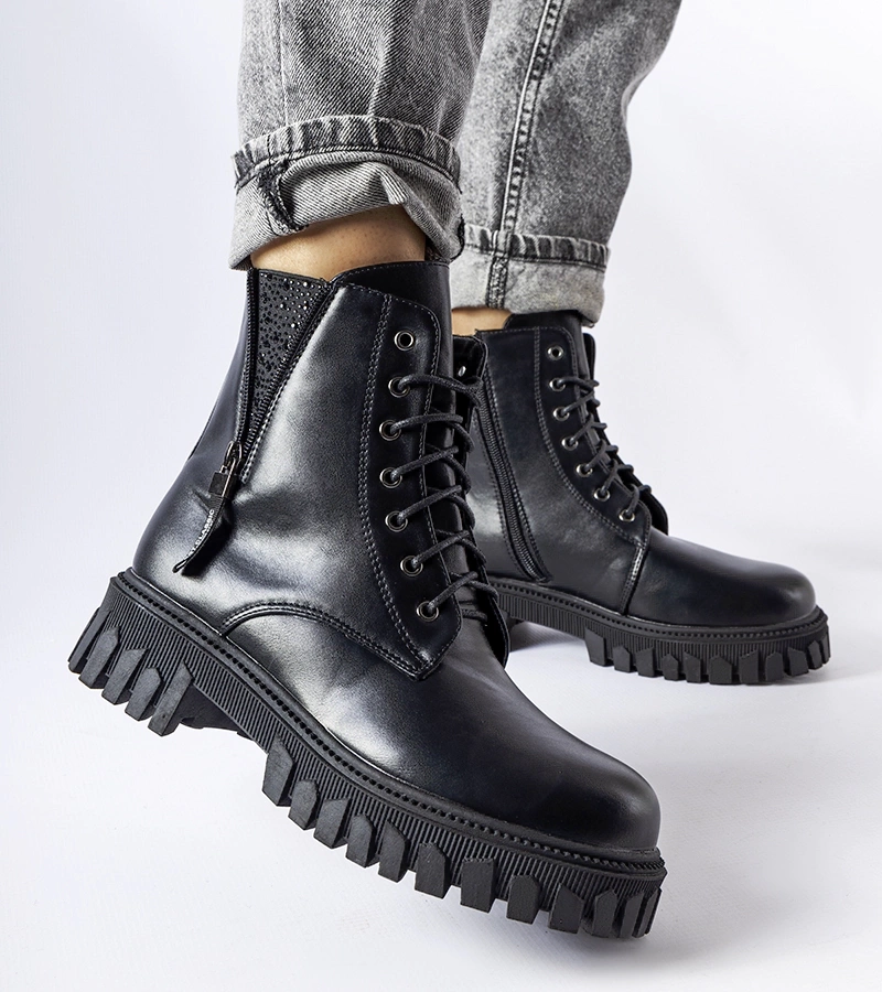 Schwarze Schnürstiefeletten mit Zirkonia Latsch