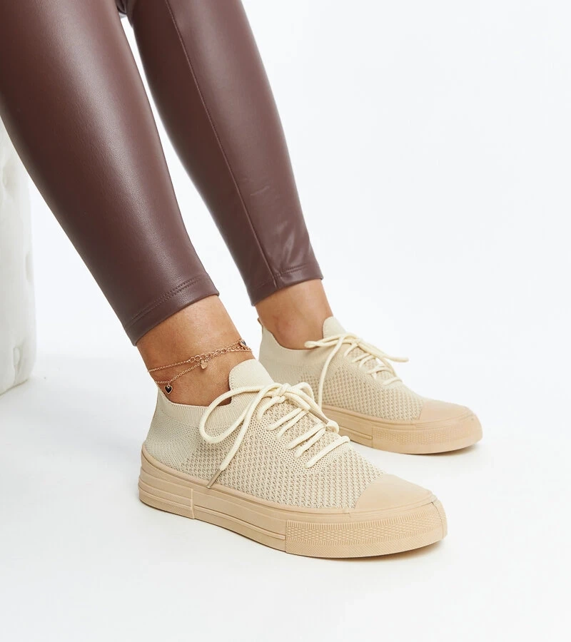 Hellbeige leichte Sportsneakers von Senaida