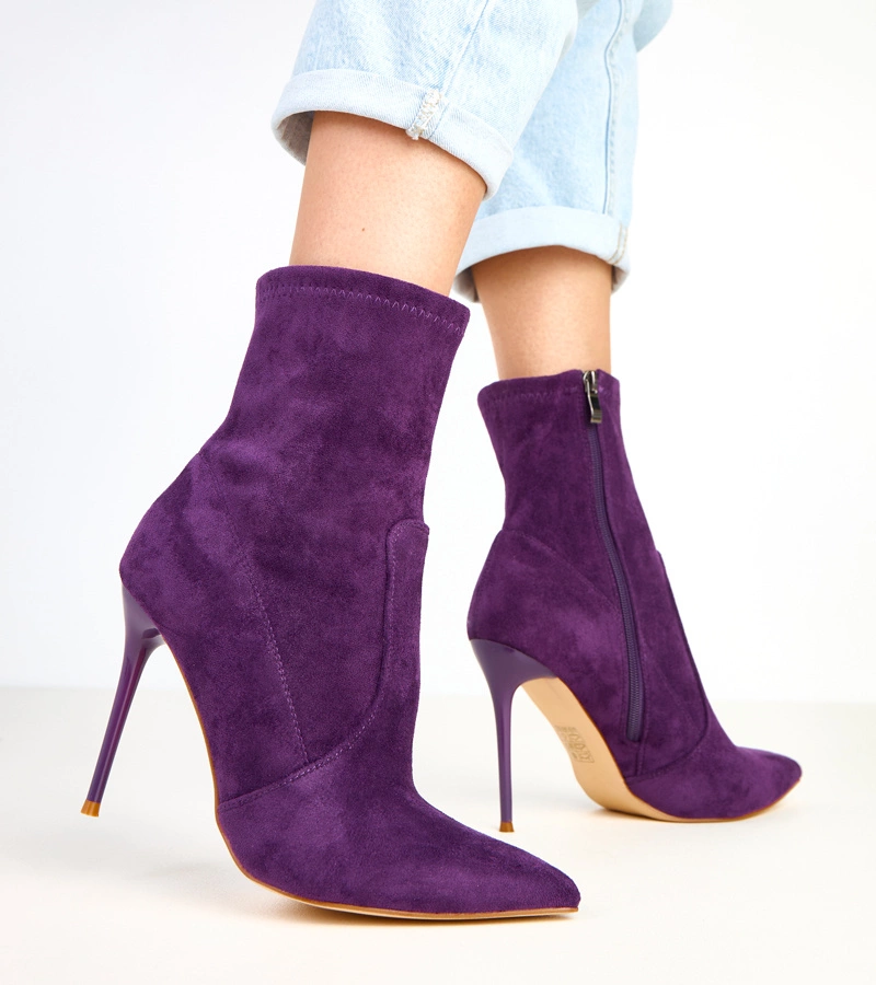 Dunkelviolette Stiefeletten mit Wildleder-Finish auf Stilettoabsatz Nanila