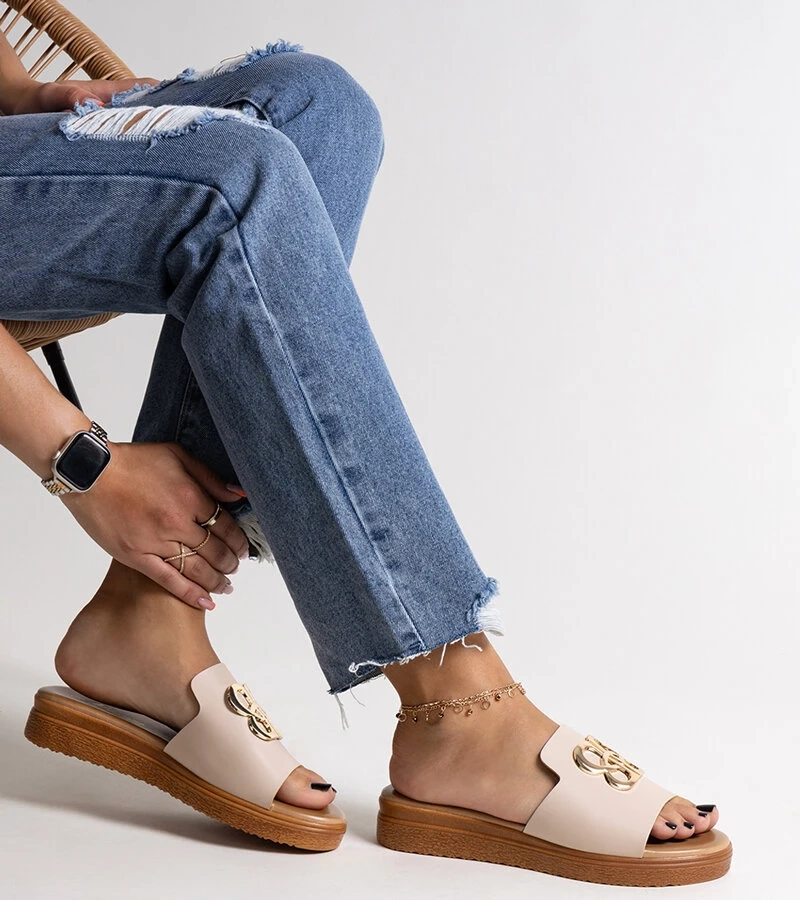 Beige Pantoletten mit dekorativer Schnalle Jinan