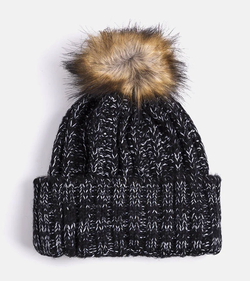 Schwarze Damenmütze mit Pompon Thalia