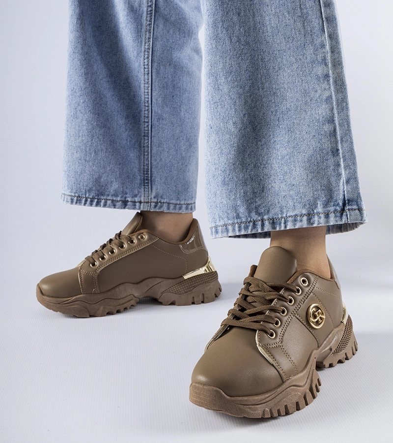 Braune Sneaker mit massiver Sohle Arpaia