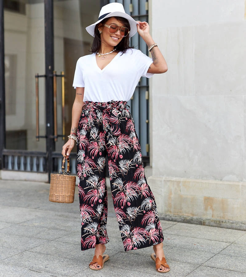 Schwarze, breite, plissierte Damen-Hosen Sijam