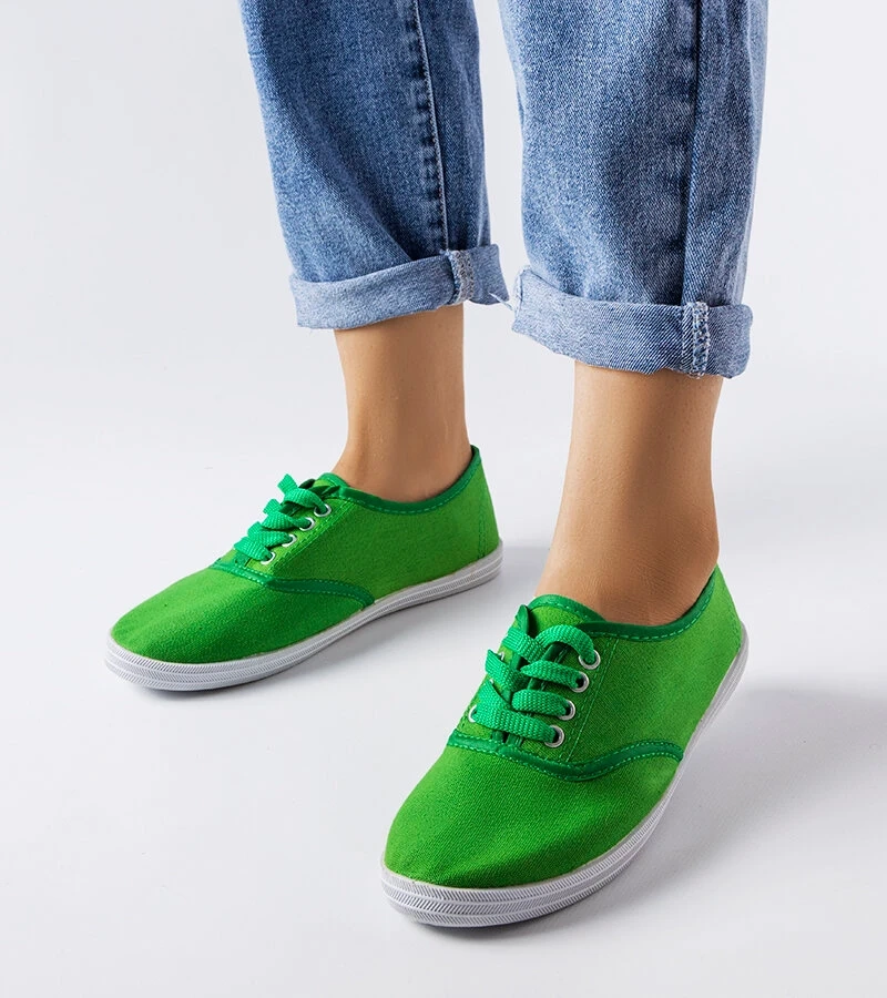 Wangs grüne Tennisschuhe