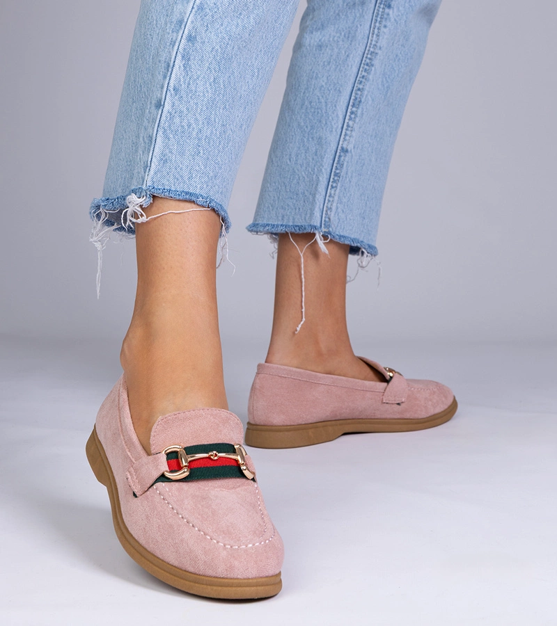 Rosa Mokassins aus Öko-Wildleder mit goldener Verzierung Daliana