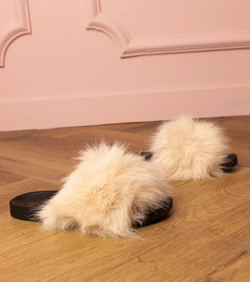 Beige Kinderfell-Pantoletten Malinka