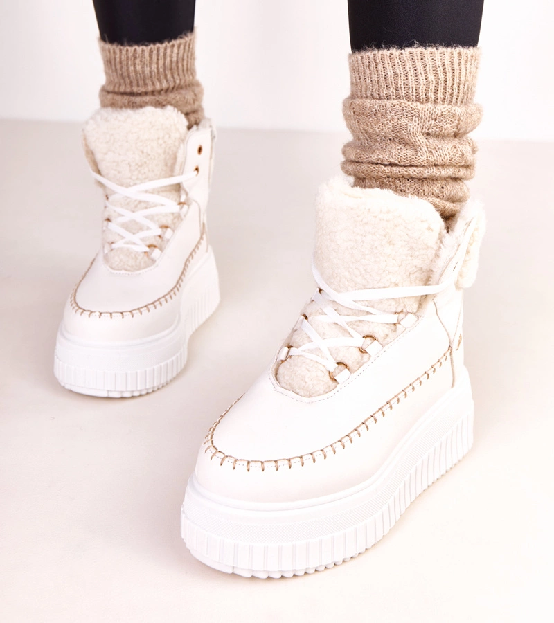 Weiße gefütterte Sportstiefeletten auf Plateausohle Lorraine