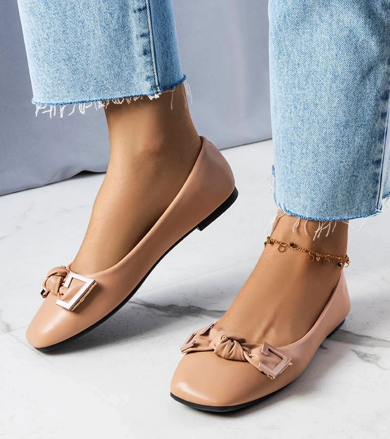 Beigefarbene Ballerinas mit Schleife von Tabitha