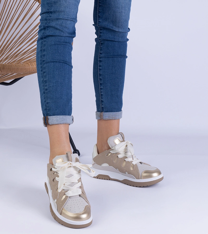 Beige Damensneaker mit dekorativer Schnürung Grejs